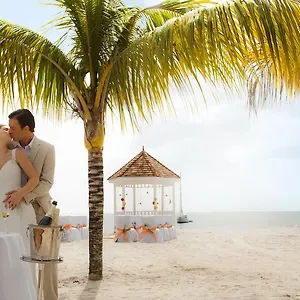 Resort Buccament Bay